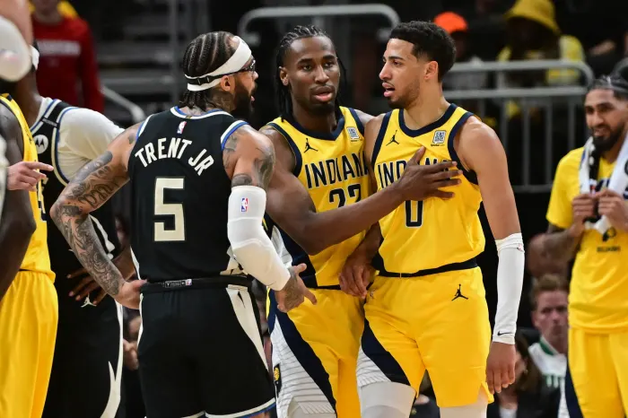 NBA直播雄鹿惨败步行者1-3濒临淘汰 利拉德伤退恐改变球队未来